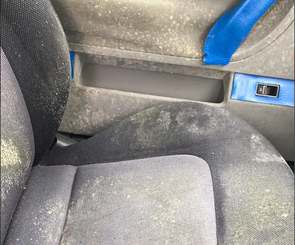 Homeen poisto autosta Helsinki, Espoo, Vantaa – Klin Detailing